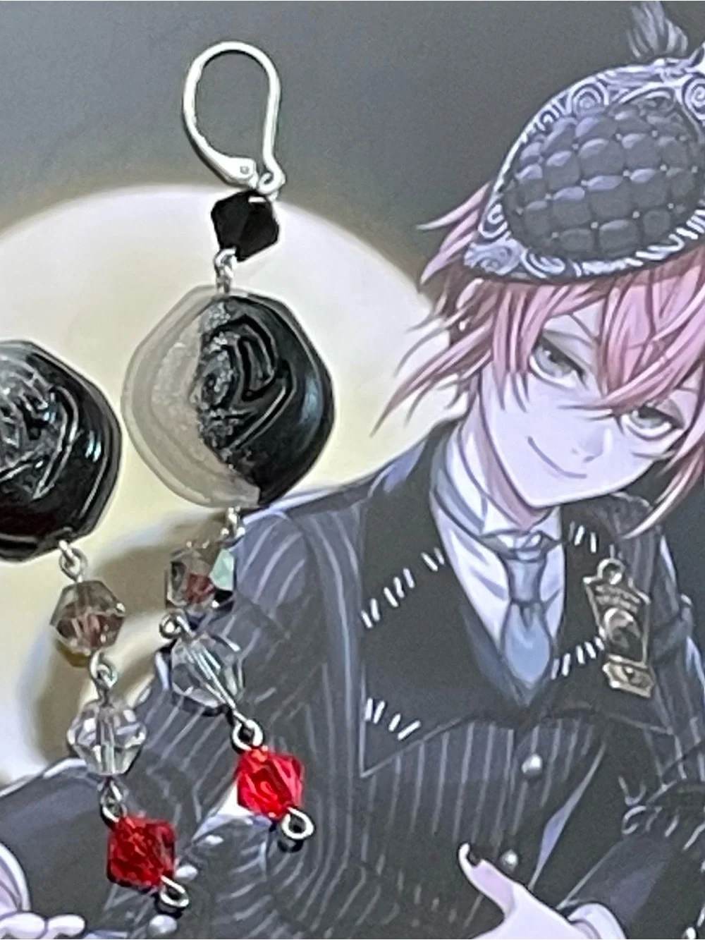 Twisted Wonderland Inspired Groovy Candy Earrings Riddle Rosehearts (Nightmare)